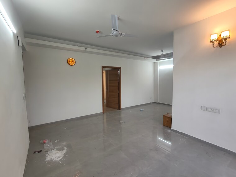 Room, tulip-yellow 3 Bedroom 1704 Sq.Ft. Apartment In Sector 69 Gurgaon 9832199