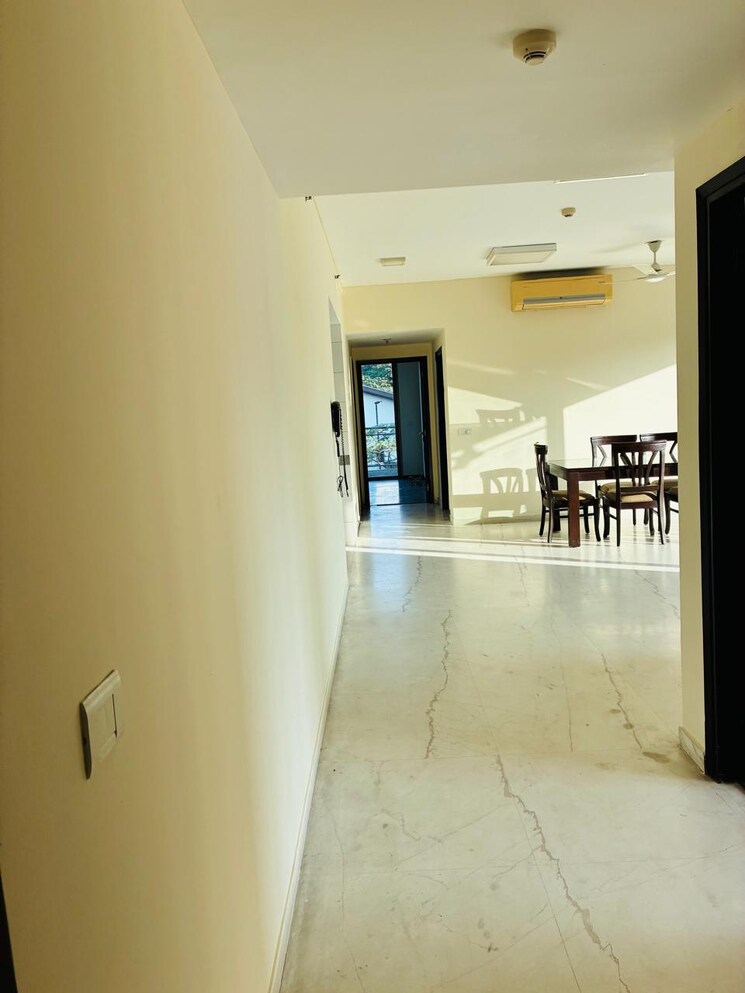 Room, tata-primanti-phase-2 3 Bedroom 2550 Sq.Ft. Apartment In Sector 72 Gurgaon 9832297