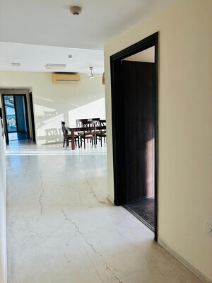 Room in 3 BHK Apartment at Tata Primanti Phase 2, Sector 72 – for Rent