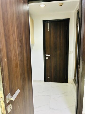 Building Lobby in 3 BHK Apartment at Tata Primanti Phase 2, Sector 72 – for Rent