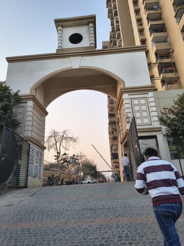 Balcony in 2 BHK Apartment at Migsun Green Mansion, Zeta I Greater Noida – for Sale