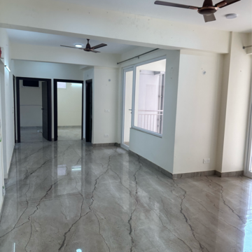 Room in 3.5 BHK Apartment at Ram Shanti Apartment, Sarswati Kunj ii – for Rent