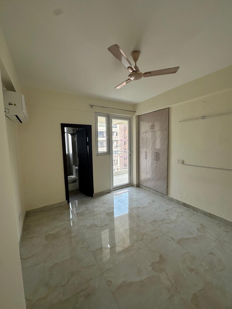Room, ram-shanti-apartment 3 Bedroom 2300 Sq.Ft. Apartment In Sector 52 Gurgaon 9832385