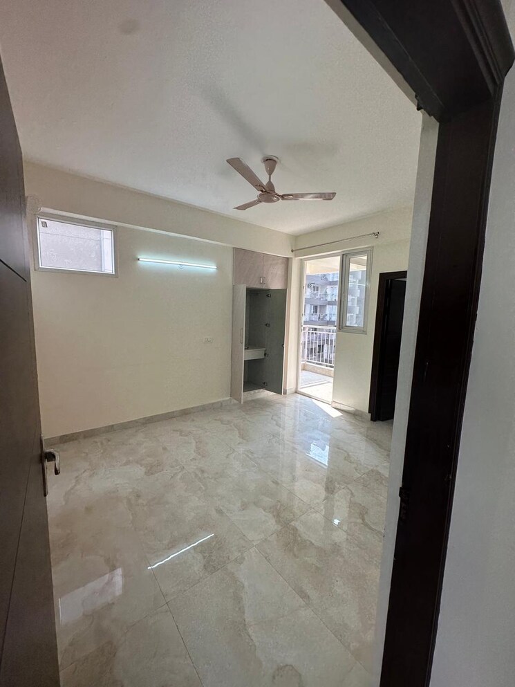 Room, ram-shanti-apartment 3 Bedroom 2300 Sq.Ft. Apartment In Sector 52 Gurgaon 9832385