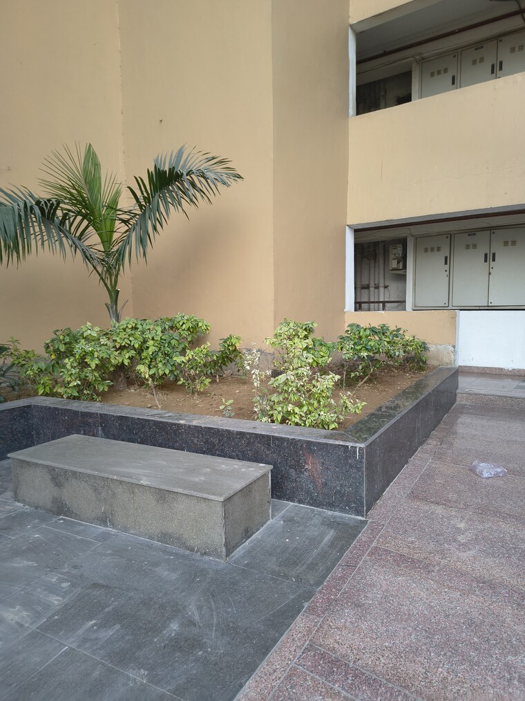 Balcony, migsun-vilaasa 3 Bedroom 1075 Sq.Ft. Apartment In Eta Ii Greater Noida Greater Noida 9832356