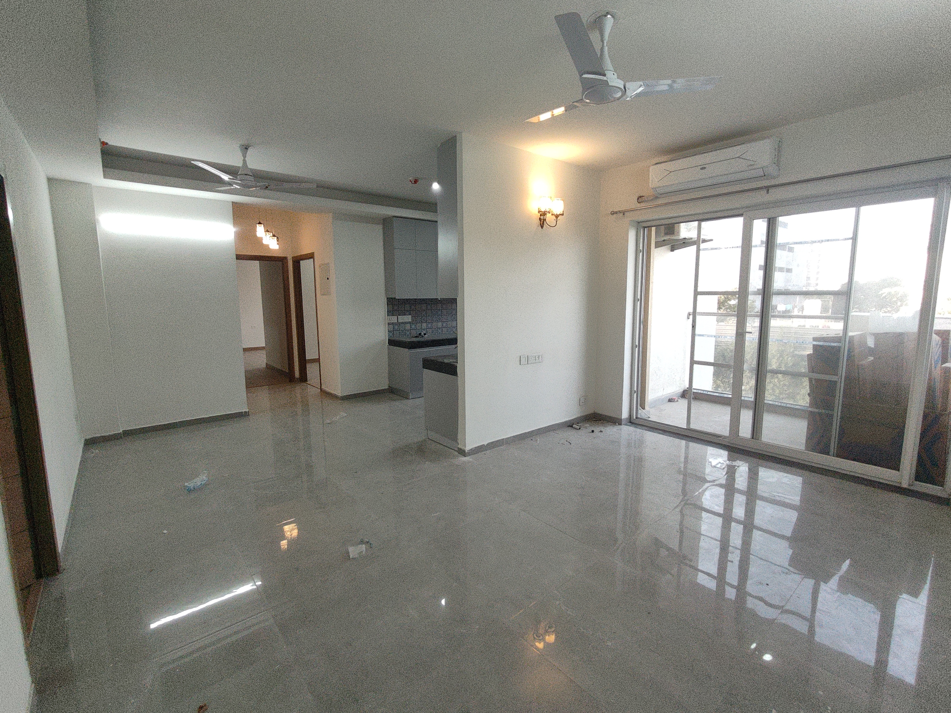 3 BHK 1704 Sq.Ft. Apartment in Tulip Yellow