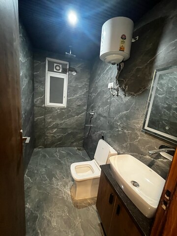 Bathroom in 2 BHK Builder Floor at Sector 57 – for Rent