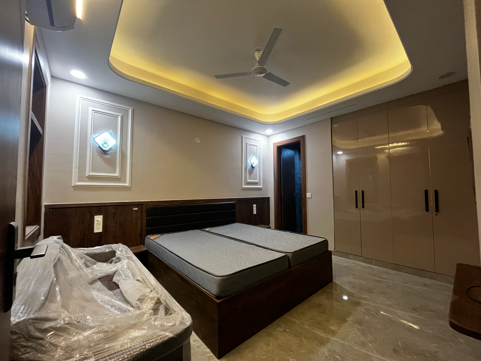 2 BHK + Extra Room Builder Floor For Rent in Sector 57