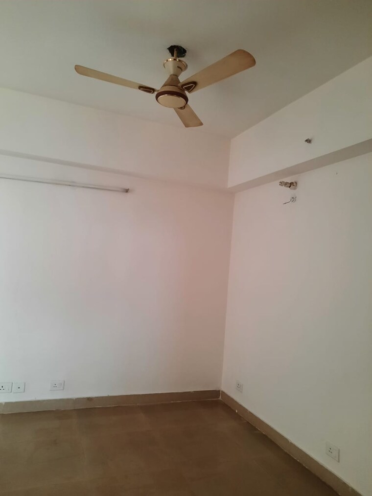 Room, supertech-cape-town 2 Bedroom 930 Sq.Ft. Apartment In Sector 74 Noida 9832667