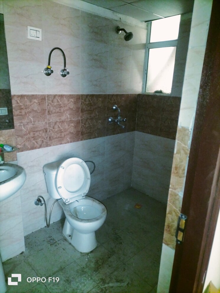 Bathroom, proview-officer-city 4 Bedroom 1995 Sq.Ft. Apartment In Raj Nagar Extension Ghaziabad 9832698
