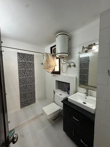 Master Bedroom in 4 BHK Apartment at Anand Niketan CGHS, Sector 52 – for Rent