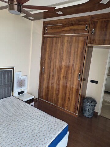 Furnished Amenities in 3 BHK Apartment at Mapsko Mount Ville, Sector 79 – for Rent