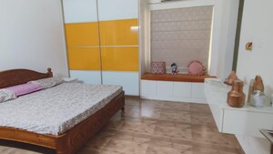 Room in 3.5 BHK Villa at Empire Insignia, Kokapet – for Rent