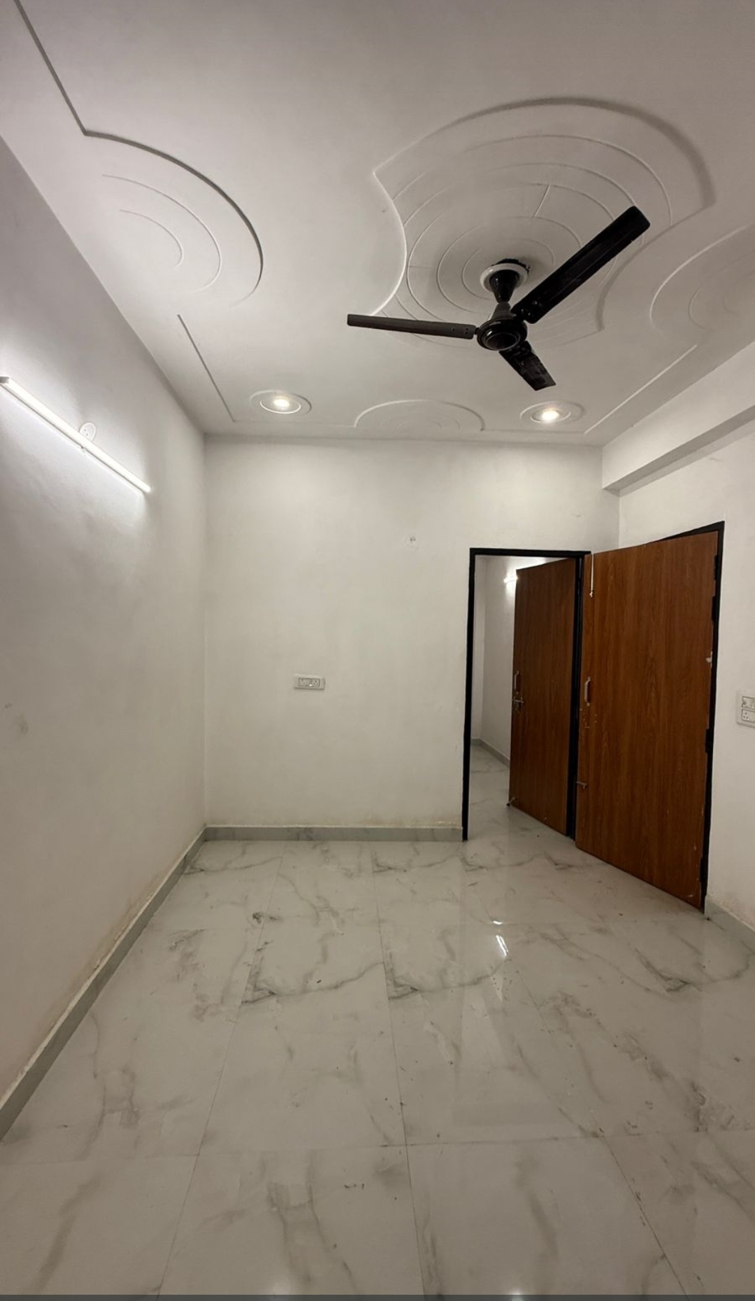 1 BHK Builder Floor For Rent in Chattarpur