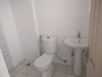 Bathroom in 2 BHK Apartment at Supertech Cape Town, Sector 74 – for Rent