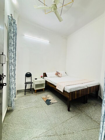 Bedroom in 4 BHK Apartment at New Friends Colony – for Rent