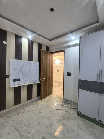 Kitchen in 3 BHK Builder Floor at Deep Homes Sector 73, Sector 73 – for Sale