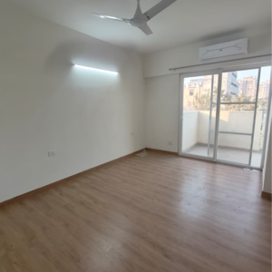 Room in 3 BHK Apartment at Tulip Yellow, Sector 69 – for Rent
