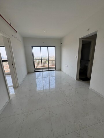 3 BHK Apartment For Rent in Runwal Gardens, Dombivli East