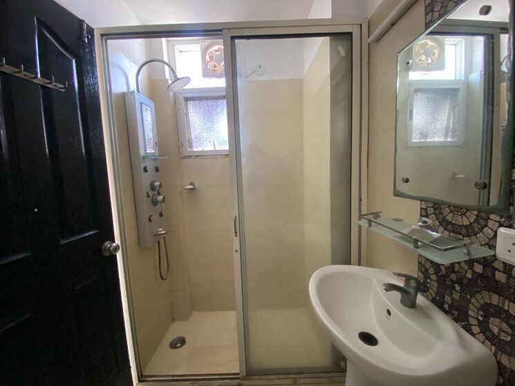 Bathroom, prateek-wisteria 3 Bedroom 1560 Sq.Ft. Apartment In Sector 77 Noida 9833189