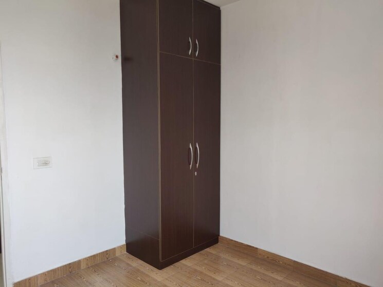 Room, tulip-lemon 2 Bedroom 526 Sq.Ft. Apartment In Sector 69 Gurgaon 9833869