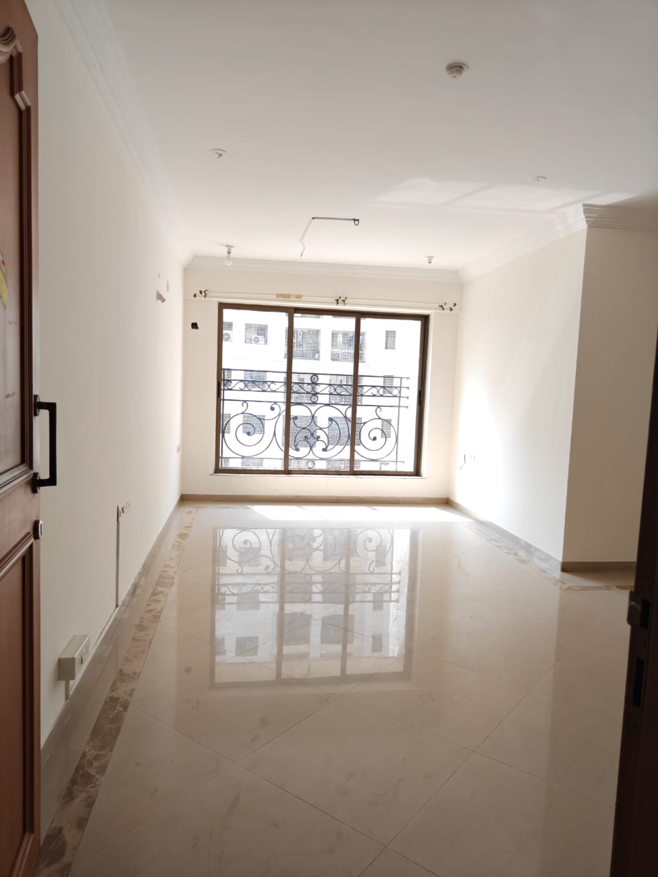 2.5 BHK Apartment For Rent in Raheja Acropolis