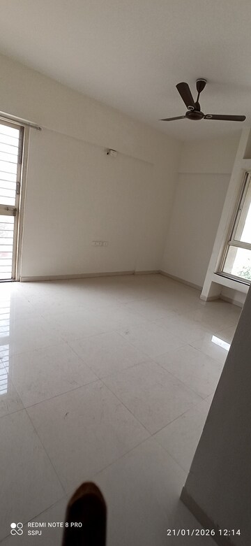 Room in 2 BHK Apartment at Majestique Euriska, Mohammadwadi – for Rent