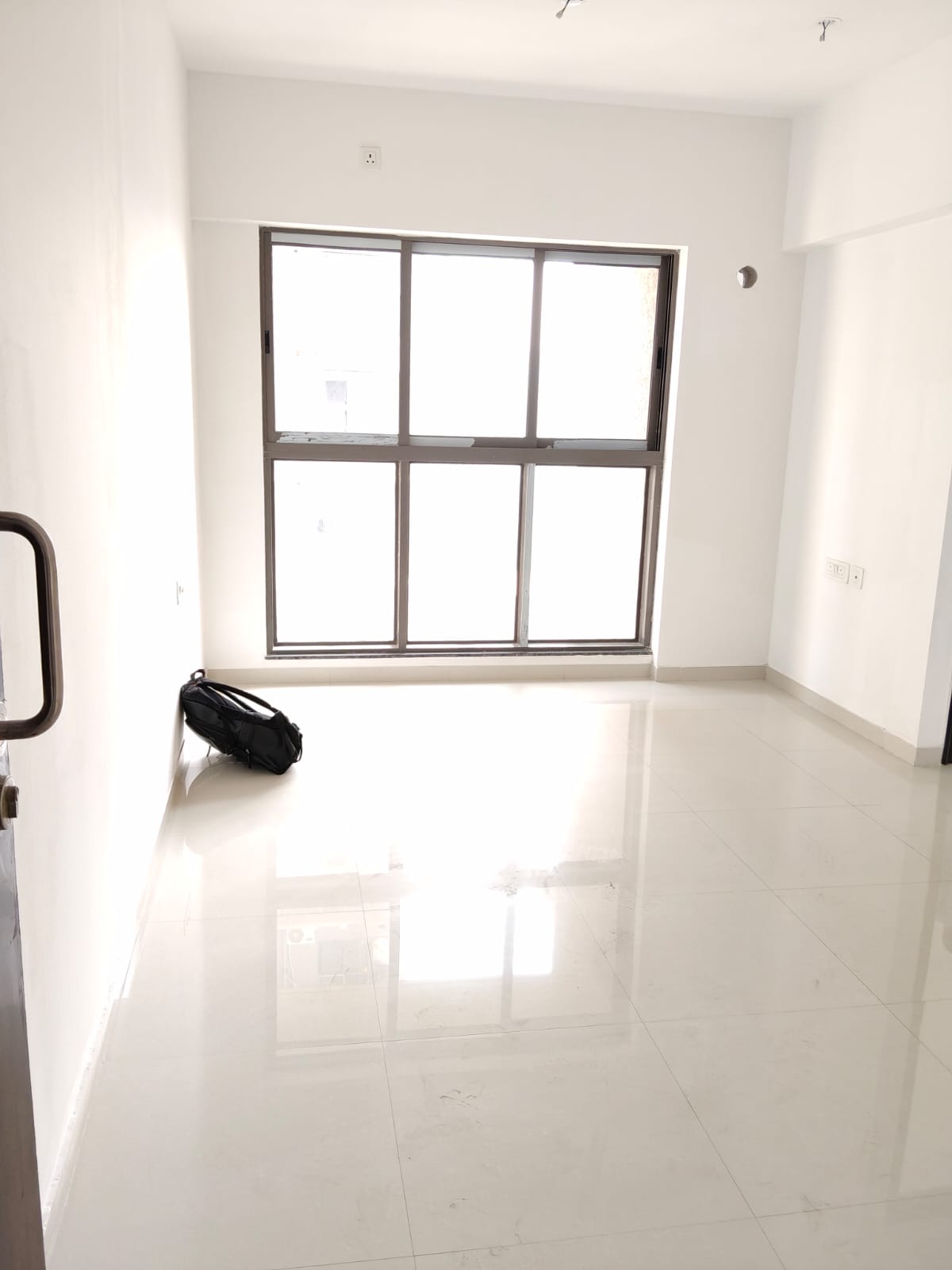 2 BHK Apartment For Rent in UK Iridium