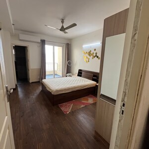 Bedroom in 3 BHK Builder Floor at Supertech Araville, Sector 79 – for Rent