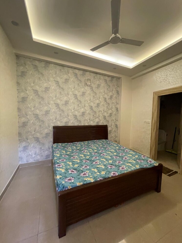 Bedroom, shakti khand 3 Bedroom 1250 Sq.Ft. Builder Floor In Shakti Khand Ghaziabad 9834185