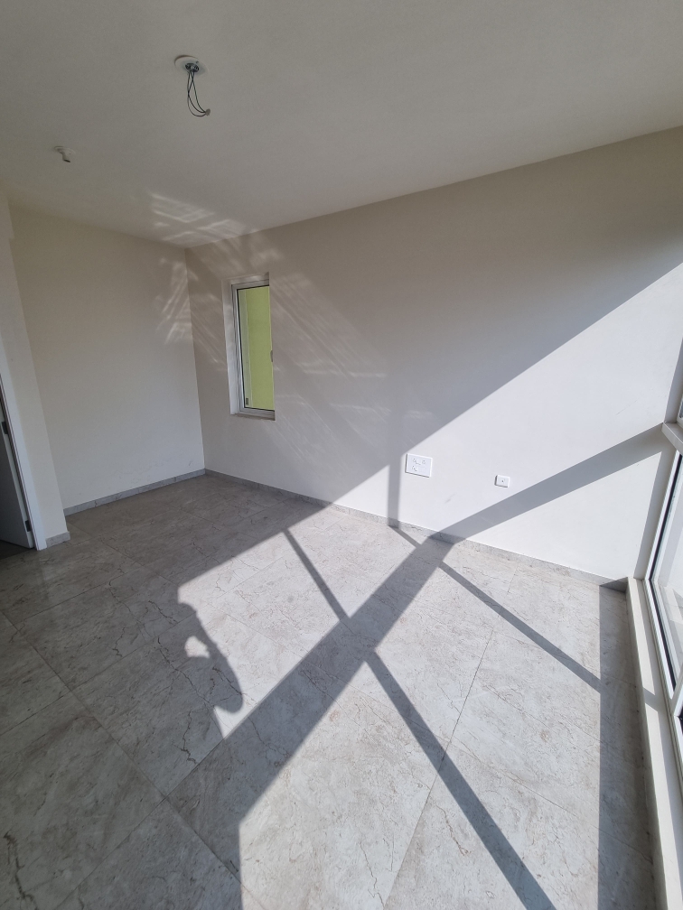 2 BHK + Extra Room Apartment For Sale in Tata Serein