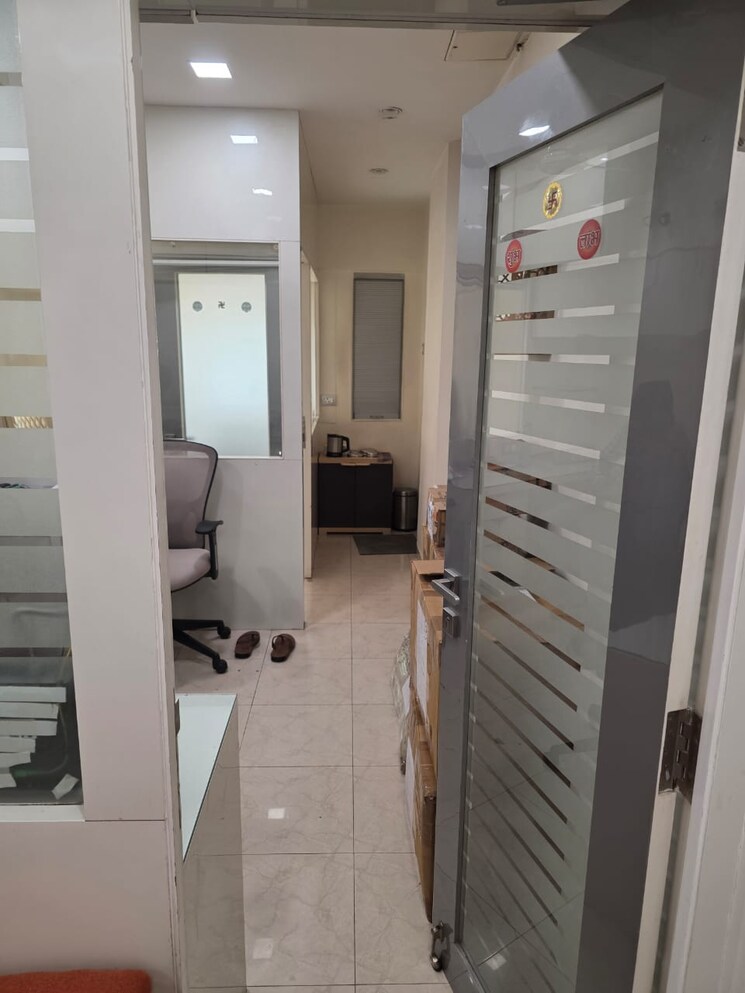 undefined, solitaire-corporate-park Commercial Office Space 350 Sq.Ft. In Andheri East Mumbai 9834192