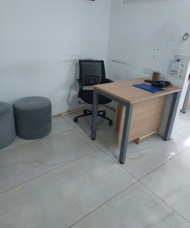 Living Room, lodha-supremus-2 Commercial Office Space 1600 Sq.Ft. In Wagle Industrial Estate Thane 9834214