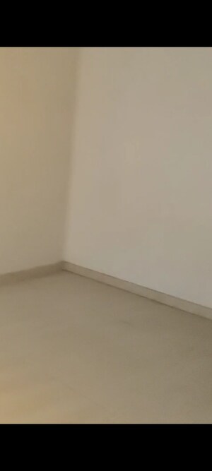 Room in 3.5 BHK Villa at Sector 28 – for Rent