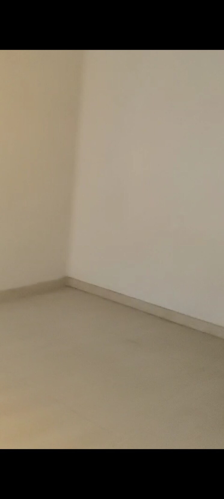 Room, sector 28 3.5 Bedroom 2200 Sq.Ft. Villa In Sector 28 Noida 9834225