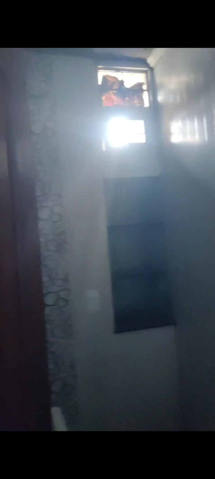 Room, sector 28 3.5 Bedroom 2200 Sq.Ft. Villa In Sector 28 Noida 9834225