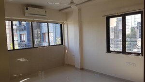 2 BHK Apartment For Rent in Turner Road