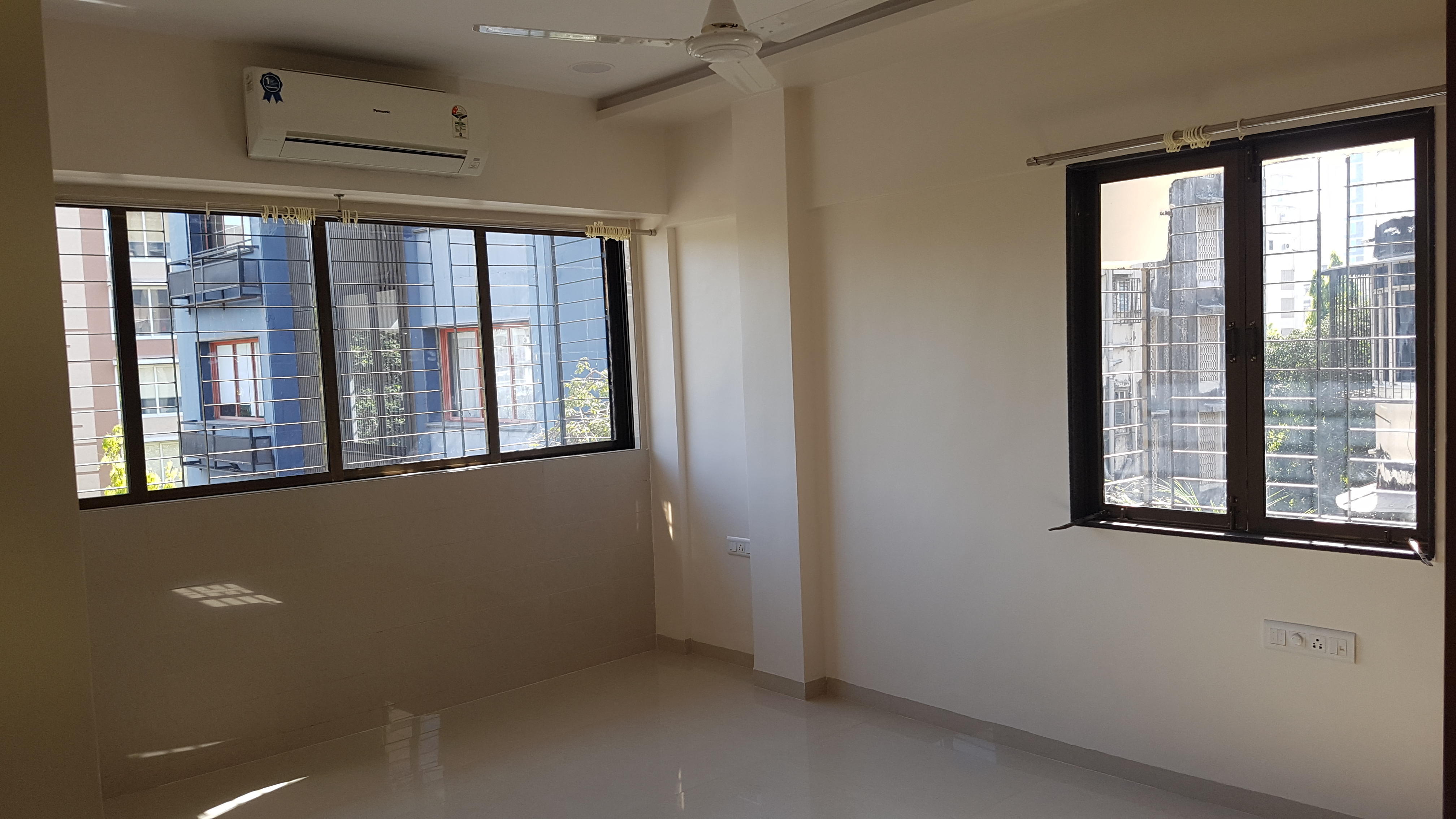 2 BHK Apartment For Rent in Turner Road