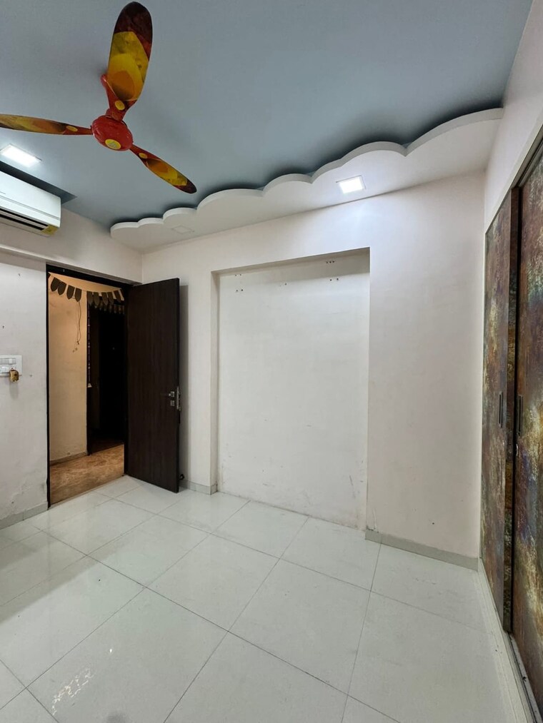 undefined, lodha-splendora 2 Bedroom 1200 Sq.Ft. Apartment In Ghodbunder Road Thane 9834410