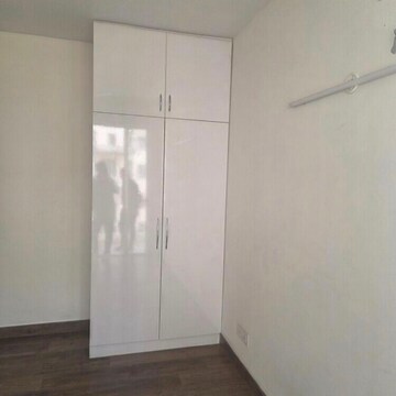 Room in 2 BHK Apartment at Alphacorp Gurgaon One 84, Sector 84 – for Rent