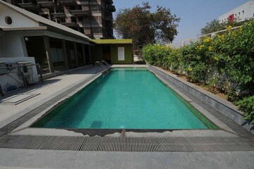 Swimming Pool in 4 BHK Villa at Kumar Palmspring Towers, Undri – for Rent
