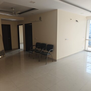 Room in 3 BHK Apartment at Amrapali Royal, Vaibhav Khand – for Rent