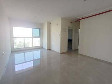 Room in 2 BHK Apartment at Sheth Irene, Malad West – for Rent