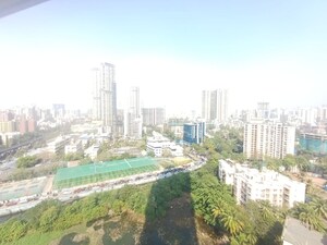 Master Bedroom in 2 BHK Apartment at Sheth Irene, Malad West – for Rent