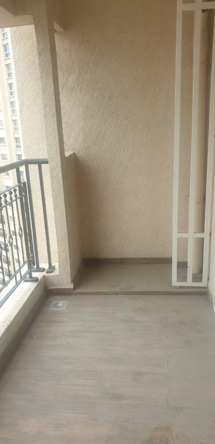 Balcony, k-raheja-reserve 6 Bedroom 3200 Sq.Ft. Apartment In Mohammadwadi Pune 9834924
