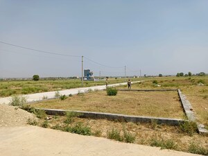  Plot For Sale in Abul Fazal Enclave