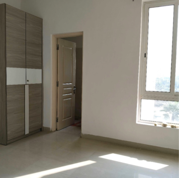 Room in 3 BHK Apartment at Alphacorp Gurgaon One 84, Sector 84 – for Rent