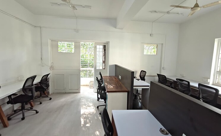Team Area, erandwane Commercial Office Space 1250 Sq.Ft. In Erandwane Pune 9835821