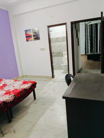 Bedroom in 3 BHK Apartment at Safdarjung Enclave – for Rent