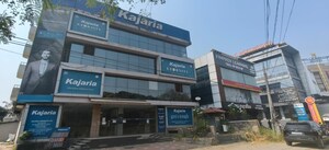  Showroom – Exterior View View at Vytilla - for Rent
